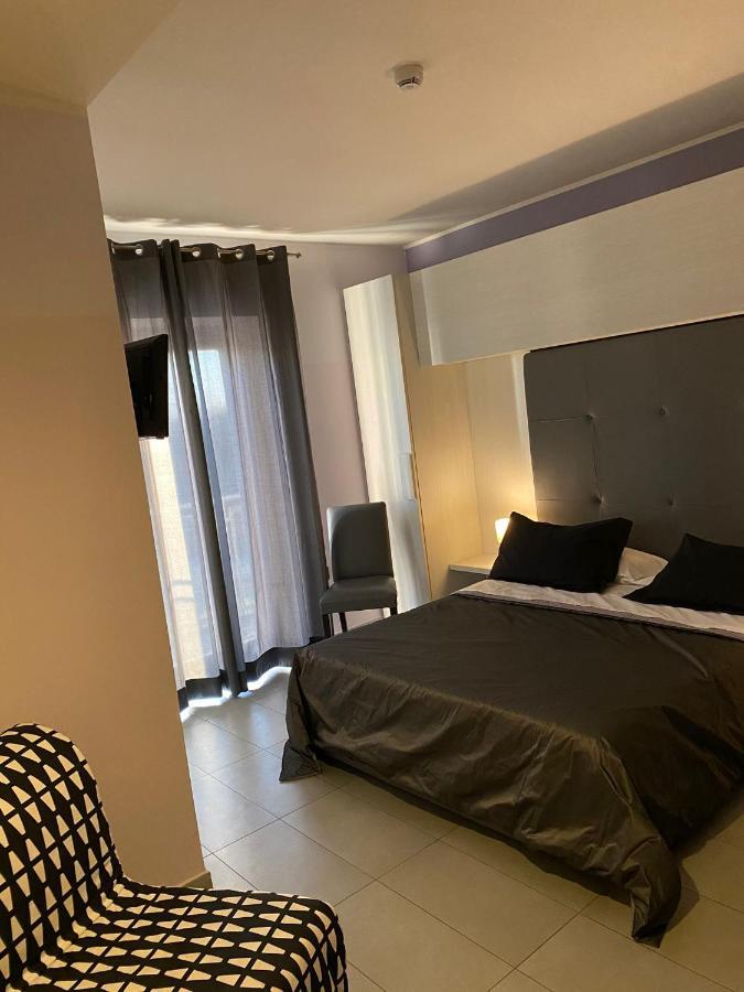 Victoria Hotel Pomigliano d'Arco Dış mekan fotoğraf