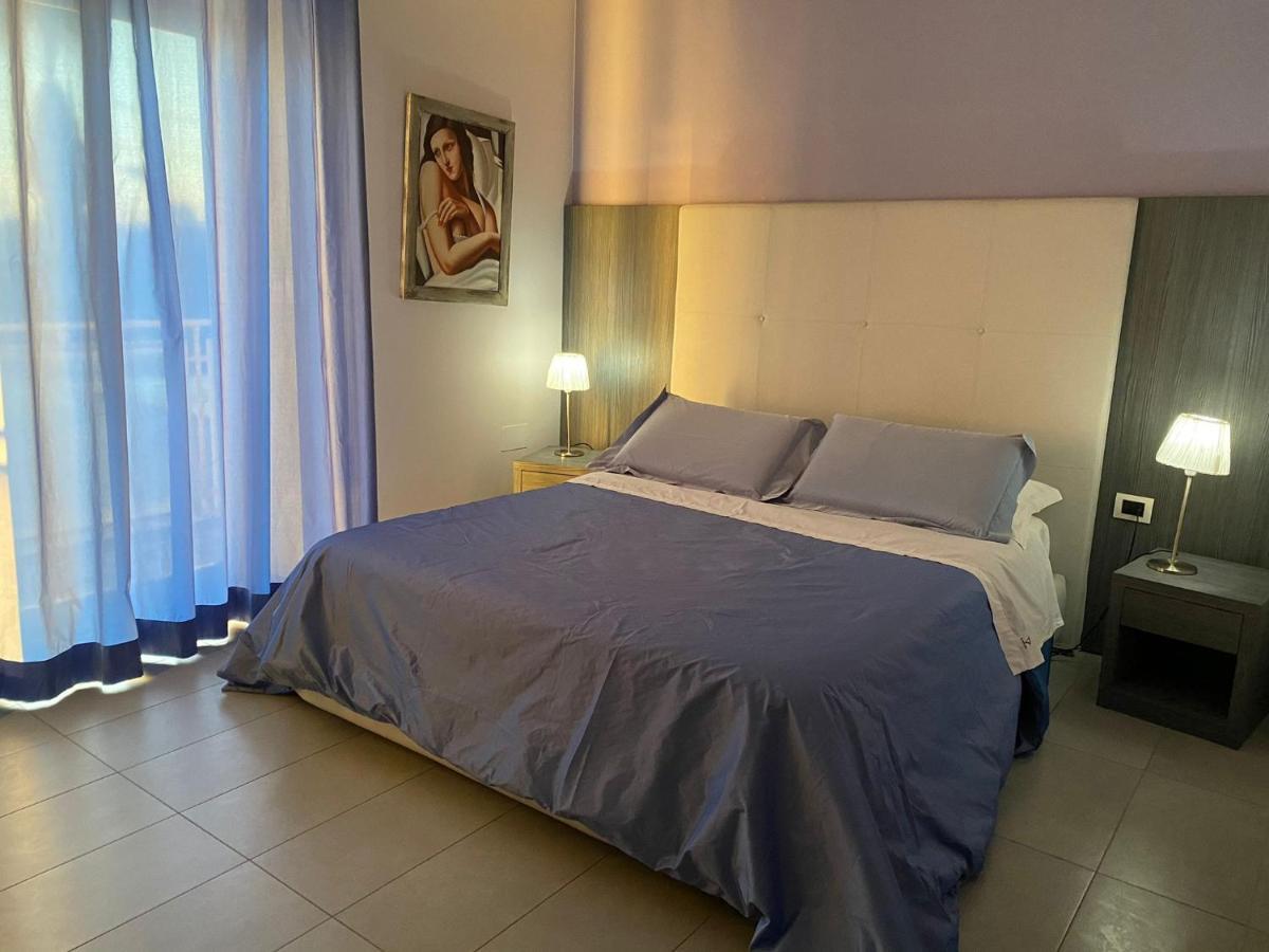 Victoria Hotel Pomigliano d'Arco Dış mekan fotoğraf