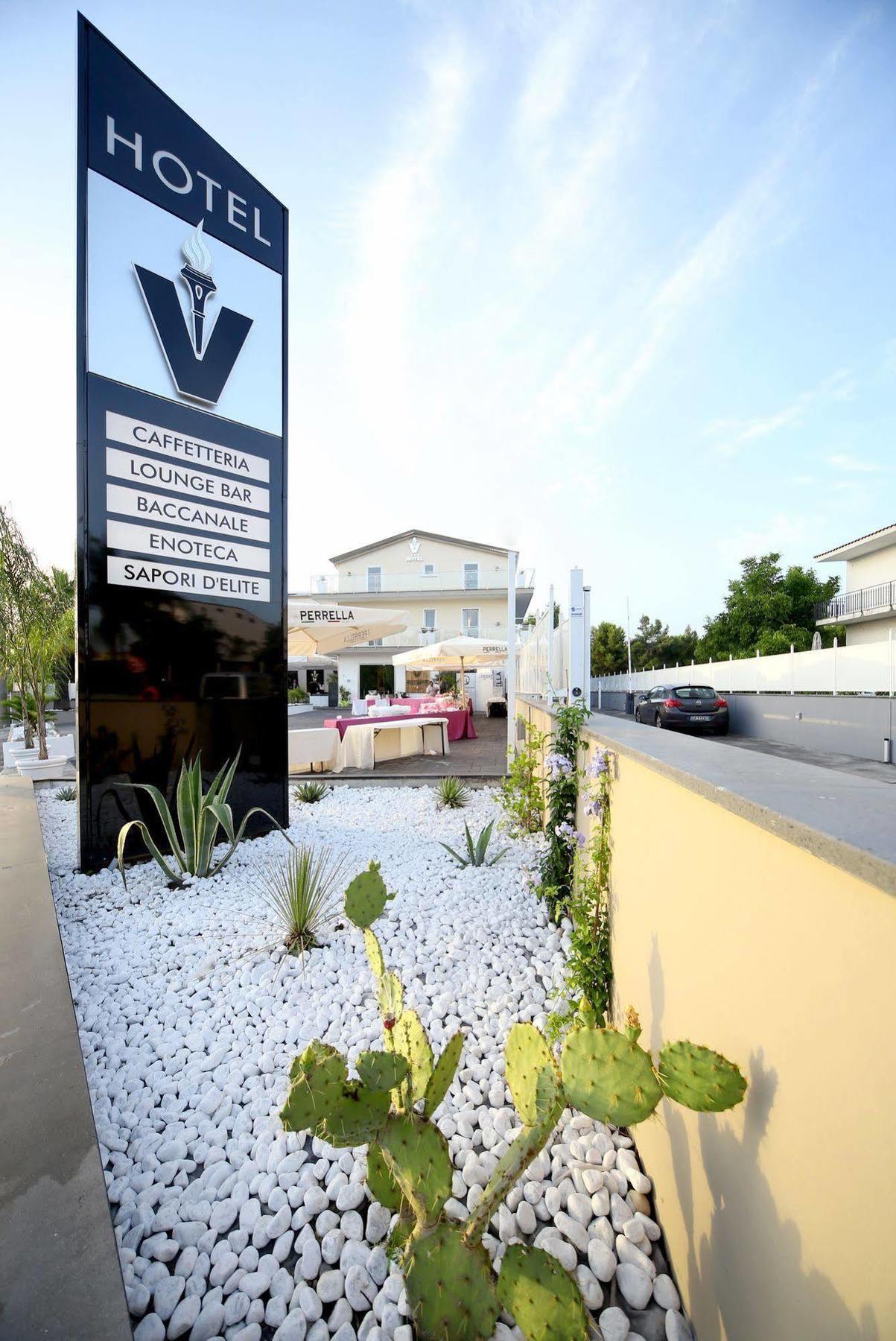 Victoria Hotel Pomigliano d'Arco Dış mekan fotoğraf