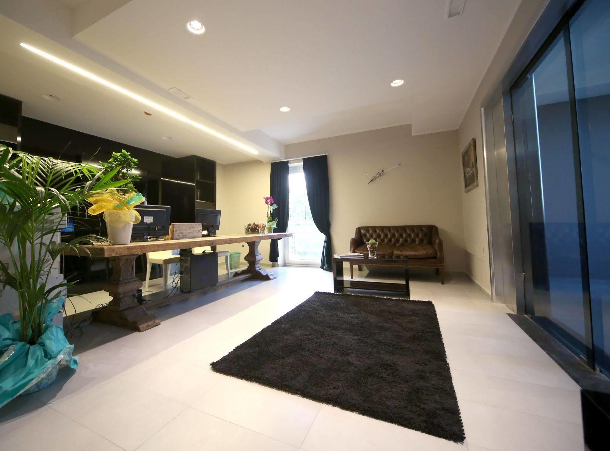 Victoria Hotel Pomigliano d'Arco Dış mekan fotoğraf