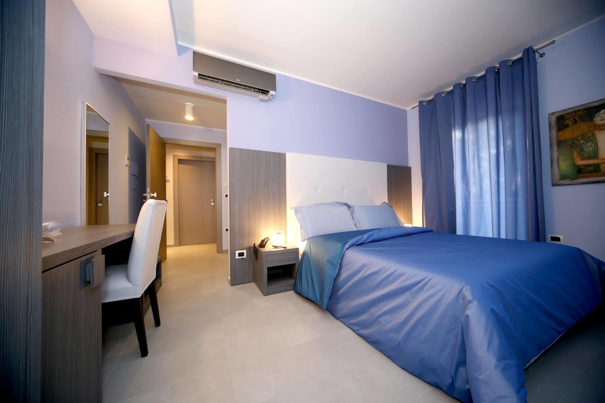 Victoria Hotel Pomigliano d'Arco Dış mekan fotoğraf
