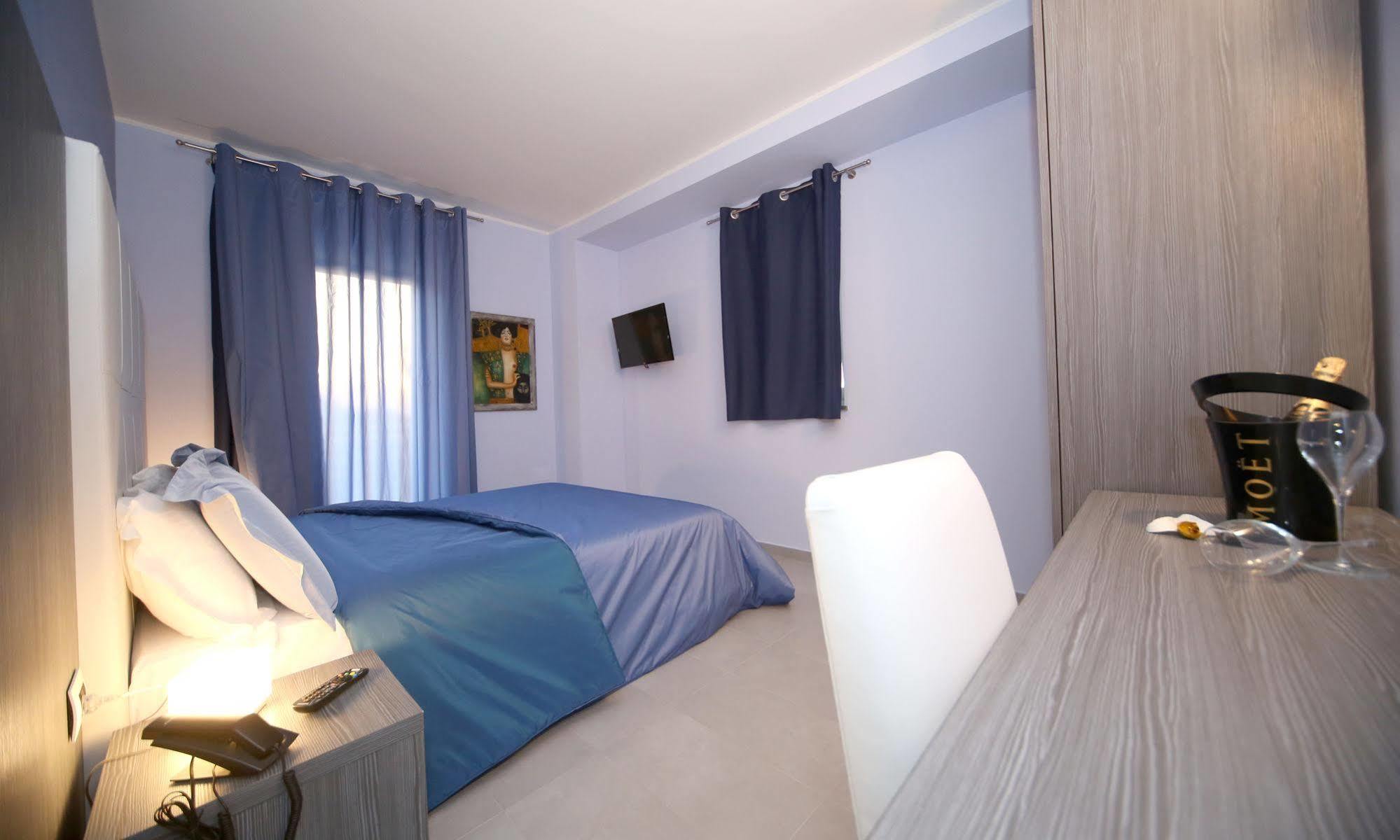 Victoria Hotel Pomigliano d'Arco Dış mekan fotoğraf